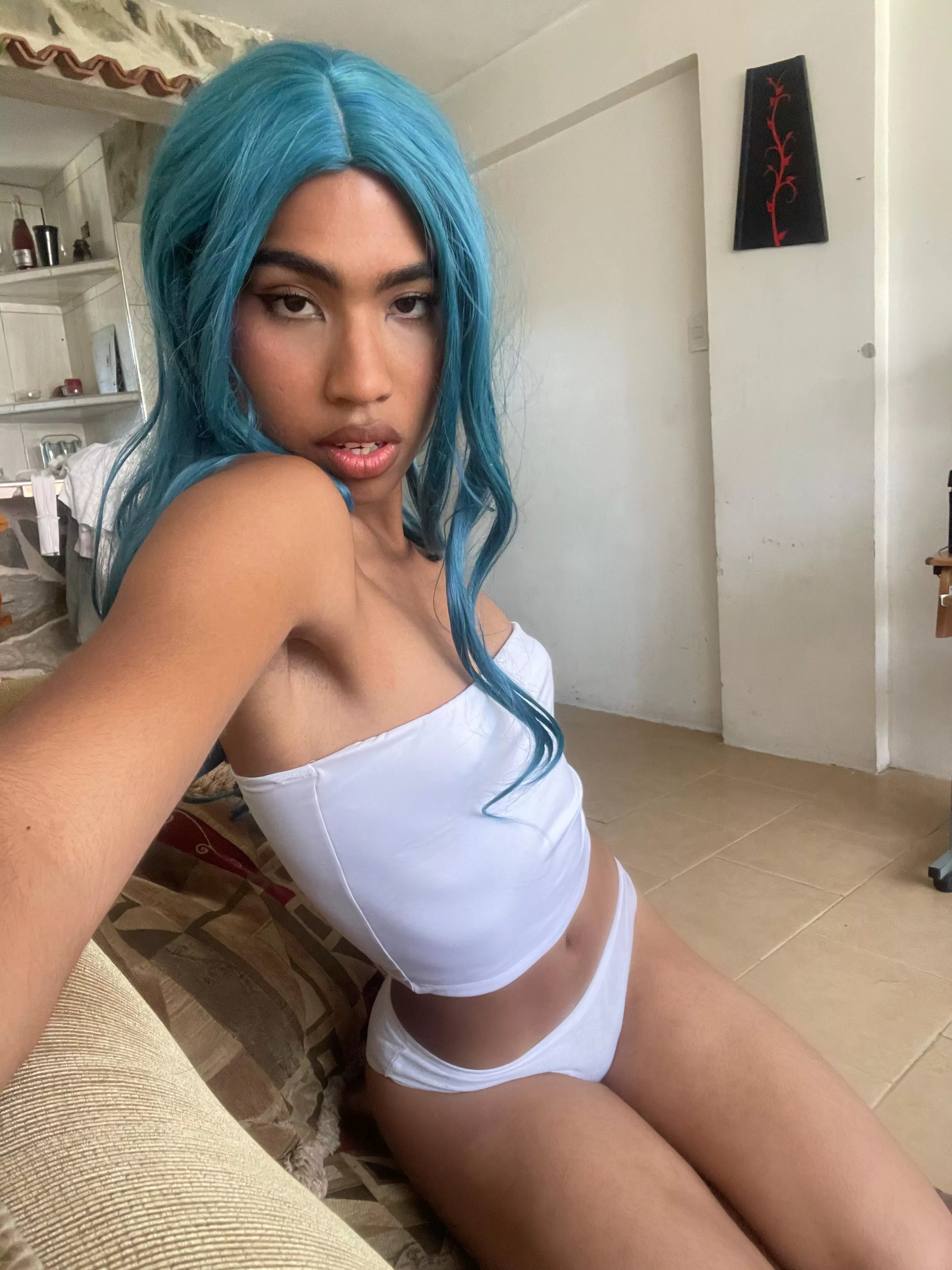 high n pretty w my blue hair posted by Alejandre1234