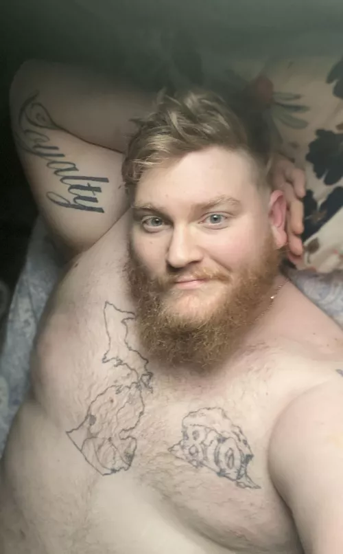 Hiii by Global-Mood-1337