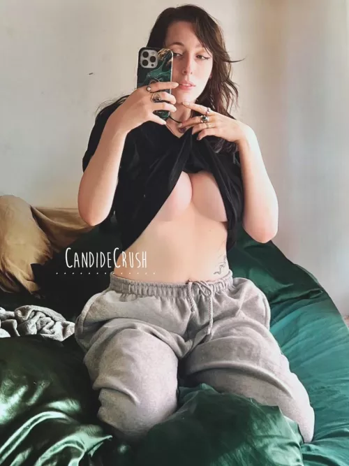 Hungover [F]riday, how about you ❔ by CandideCrush