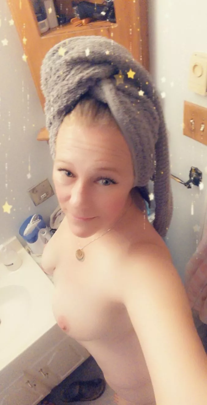 It's finally Friyay! posted by Misstarry