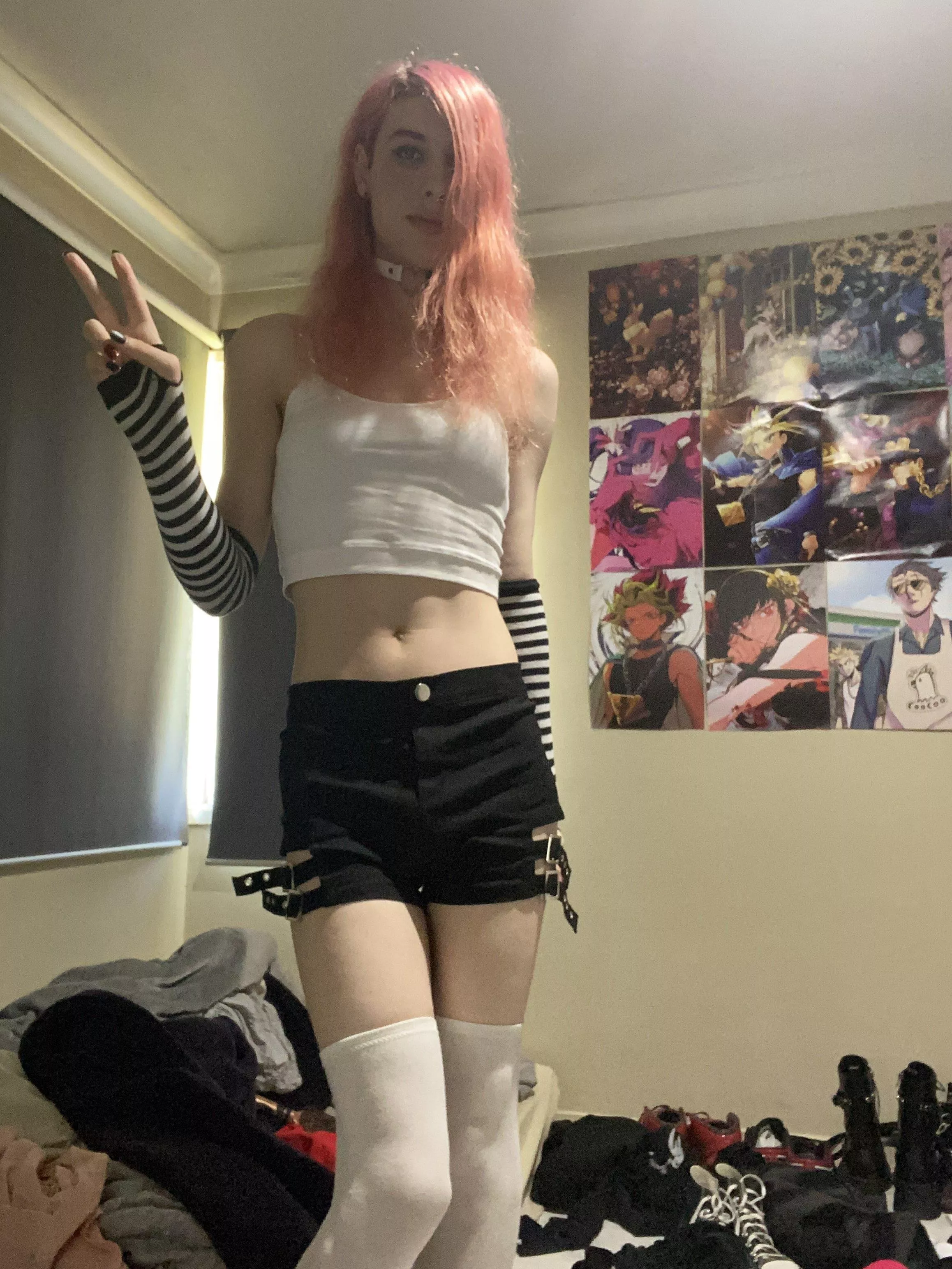 just my fit for today don't mine the messy room hope i look ok posted by Confident-Afternoon9