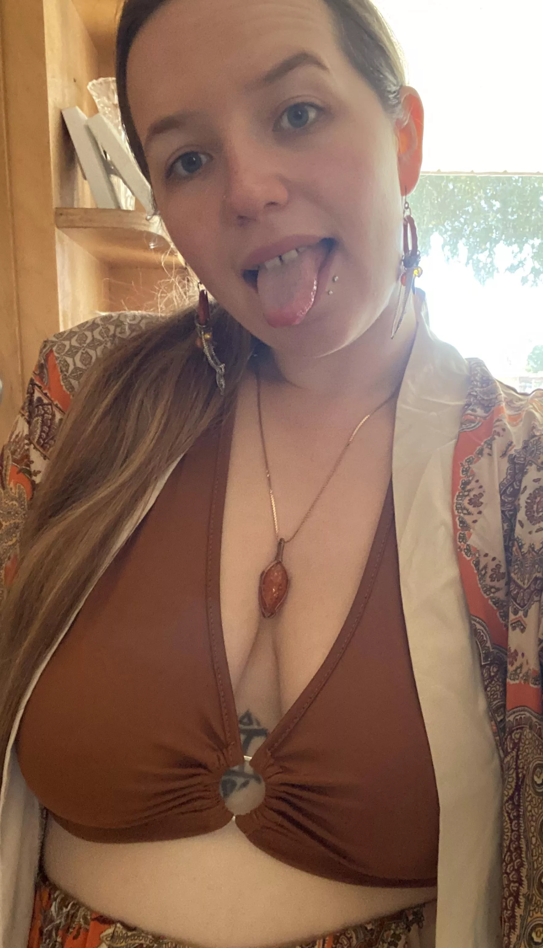 Love sticking out my tongue posted by sinful-cinder