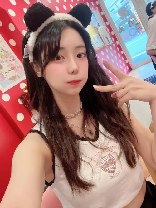 maybe you're into little bears who likes headpats :33 by Minimum-Fisherman142