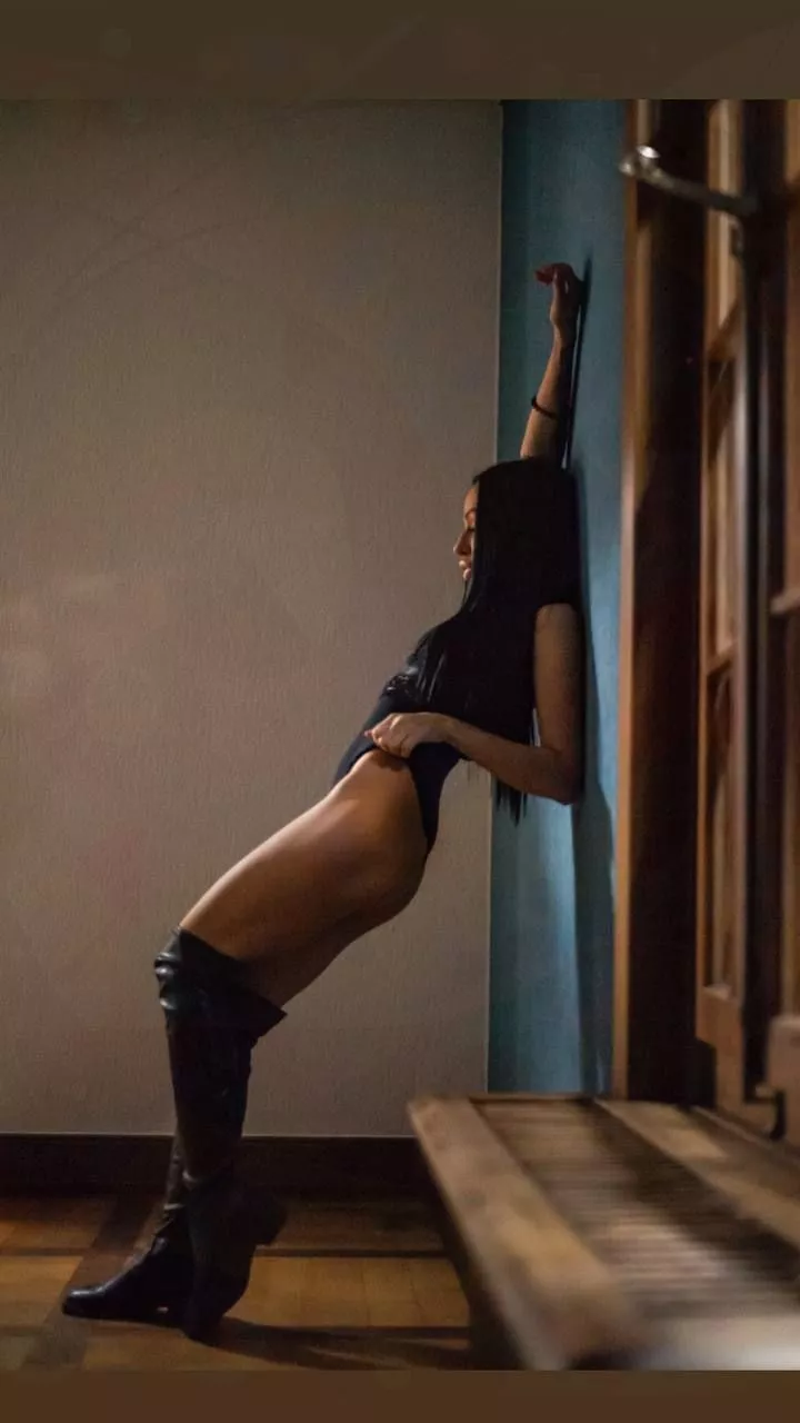 The shirt needs to go… posted by NLHsmw