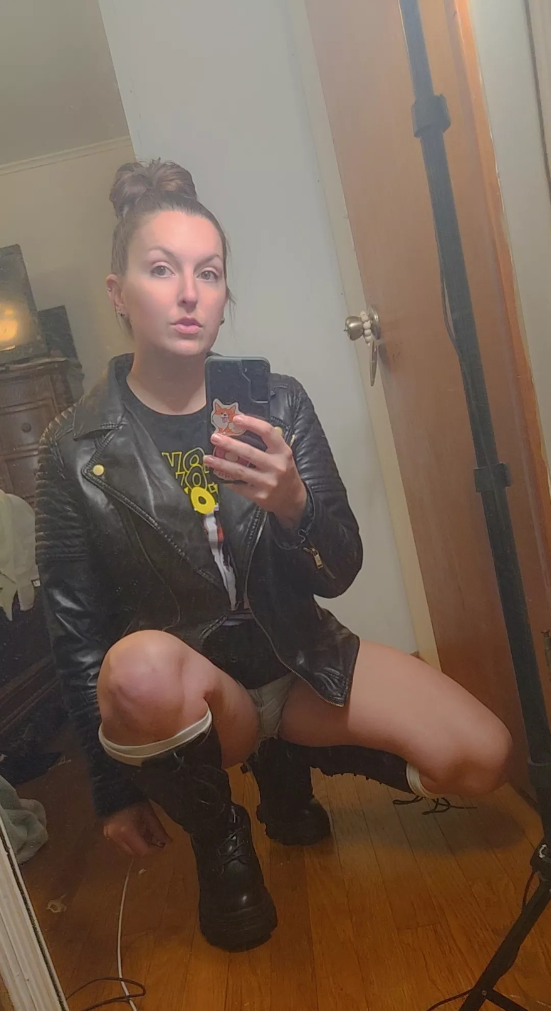 These fucking boots are everything🩷 posted by Sweet_Co