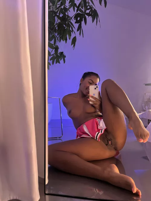 Which shade of pink is your favorite here ? ;) by ProfessionalFoots