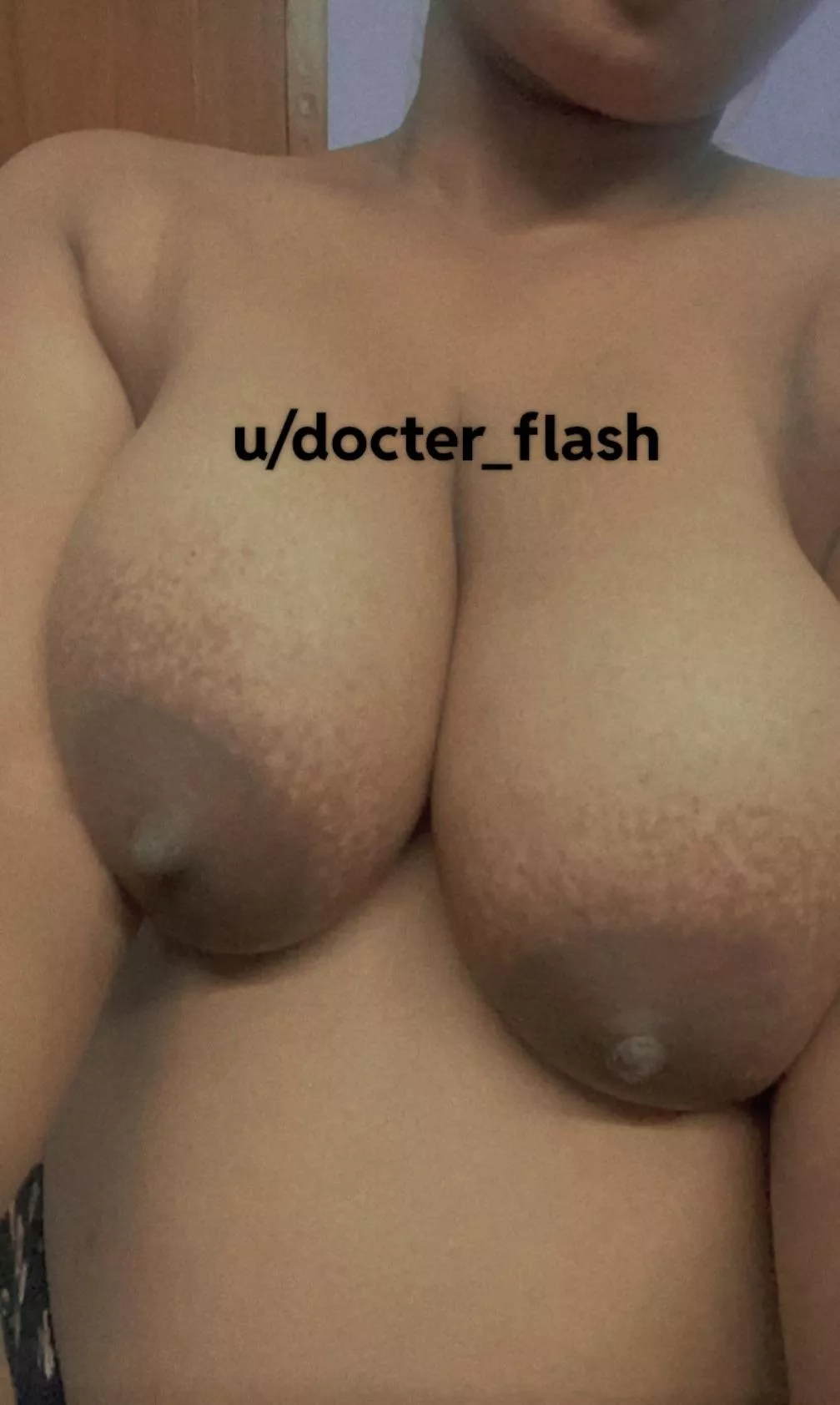 Will you hold my weighting boobies [F] posted by docter_flash
