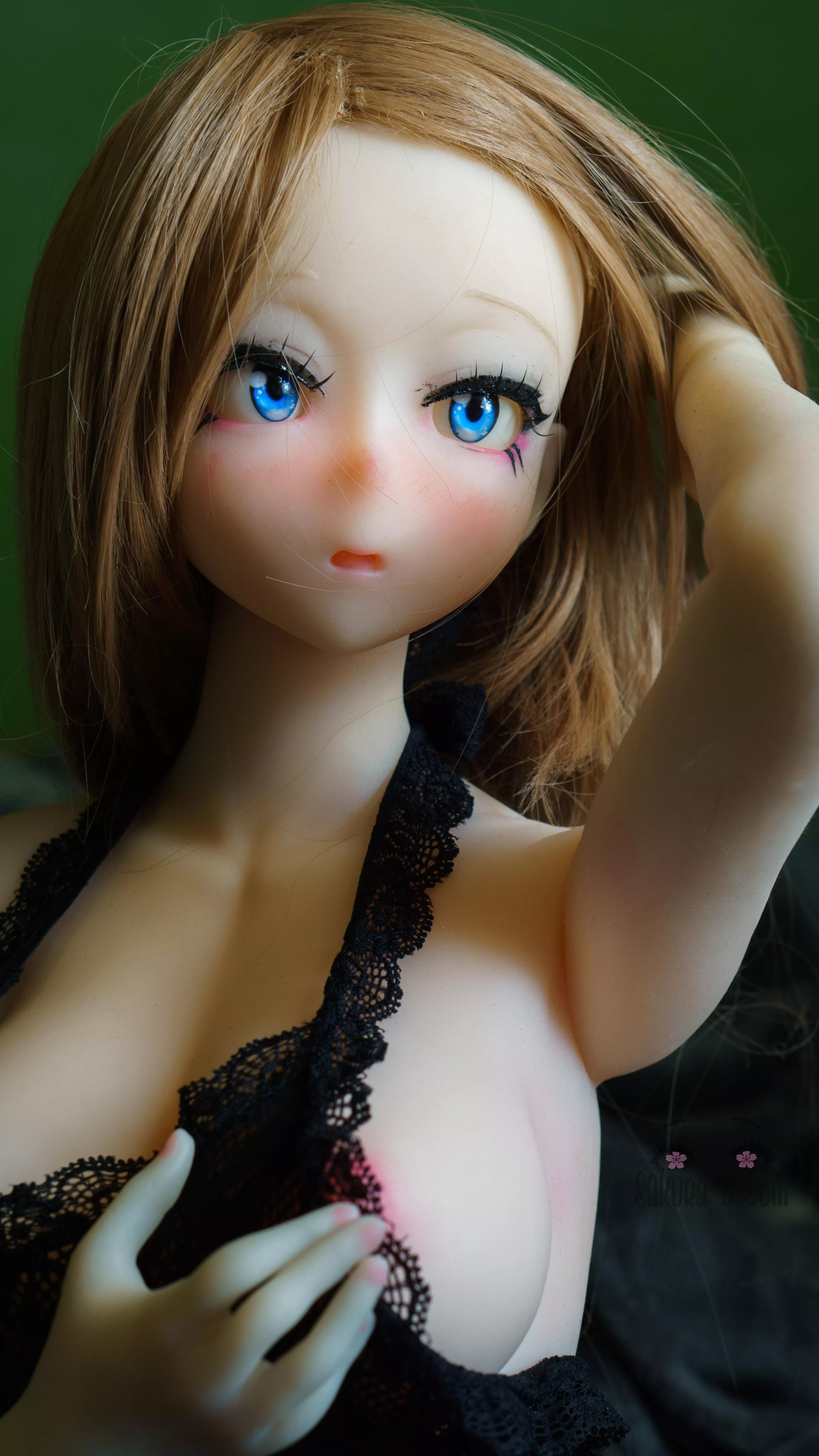 Aah i love my doll :3 Prepareee i will do some Halloweeen shoot:3 posted by SakuraDollChan