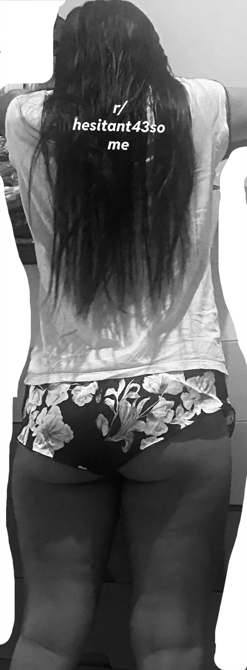 Alam kong pag yan ang shorts ko at walang panty, lalo siyang gigil sakin [f] posted by Outrageous-Act5502