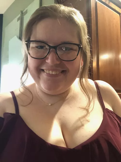 At a wedding without my husband. Would you ask me to dance? by findingexcitement