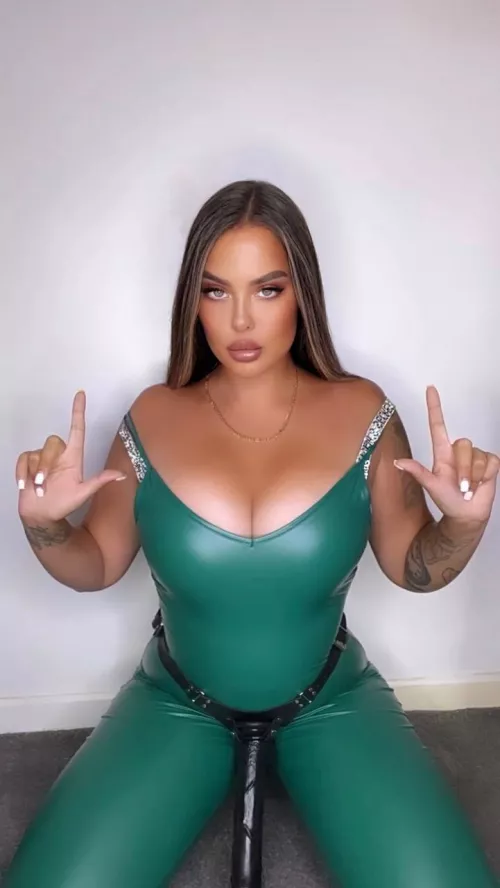 Bring your leash i gona take you to a ride sissy by Robyn_inked