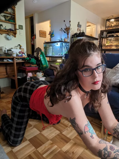 Can I distract you from your game? by roguenudez