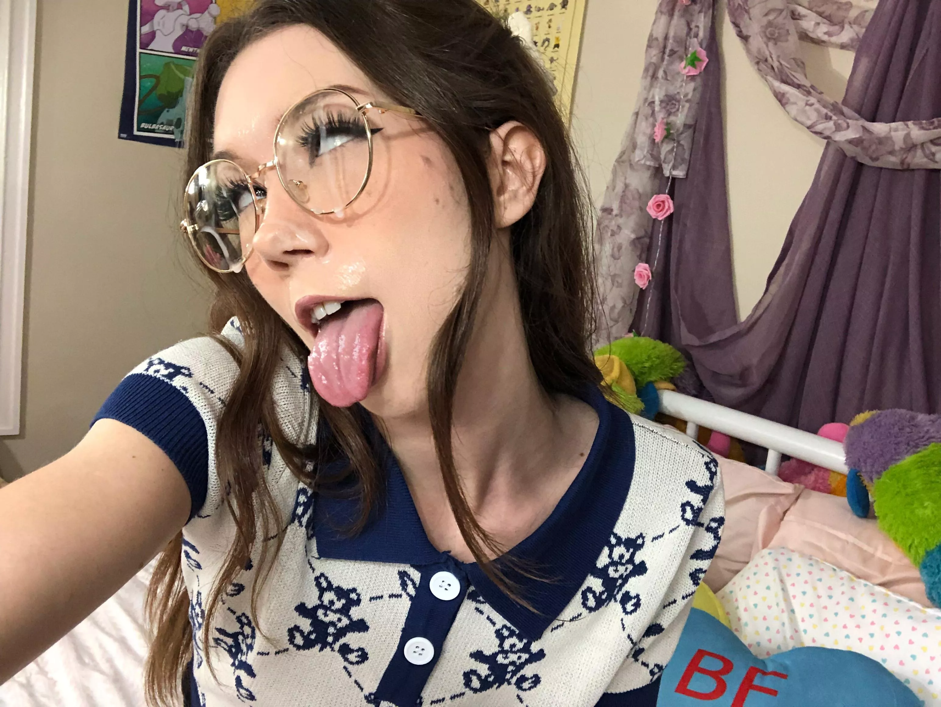 Cum goggles on and ready for duty 🤓 posted by highelfhill