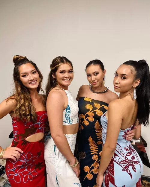 Hawaiian Vacay by whitetoweltw