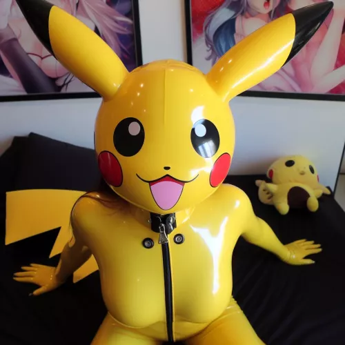 How cute this pikachu is by Doll_petgirl