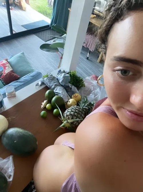 I like to walk around the house naked by LinkSimlar