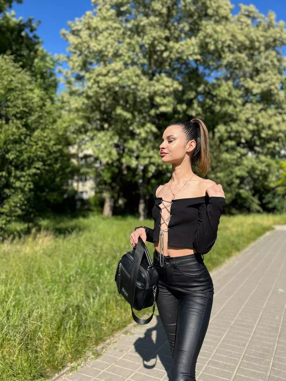 Im the kind of slut that can take you for a wild ride posted by IncertRandomNameHere