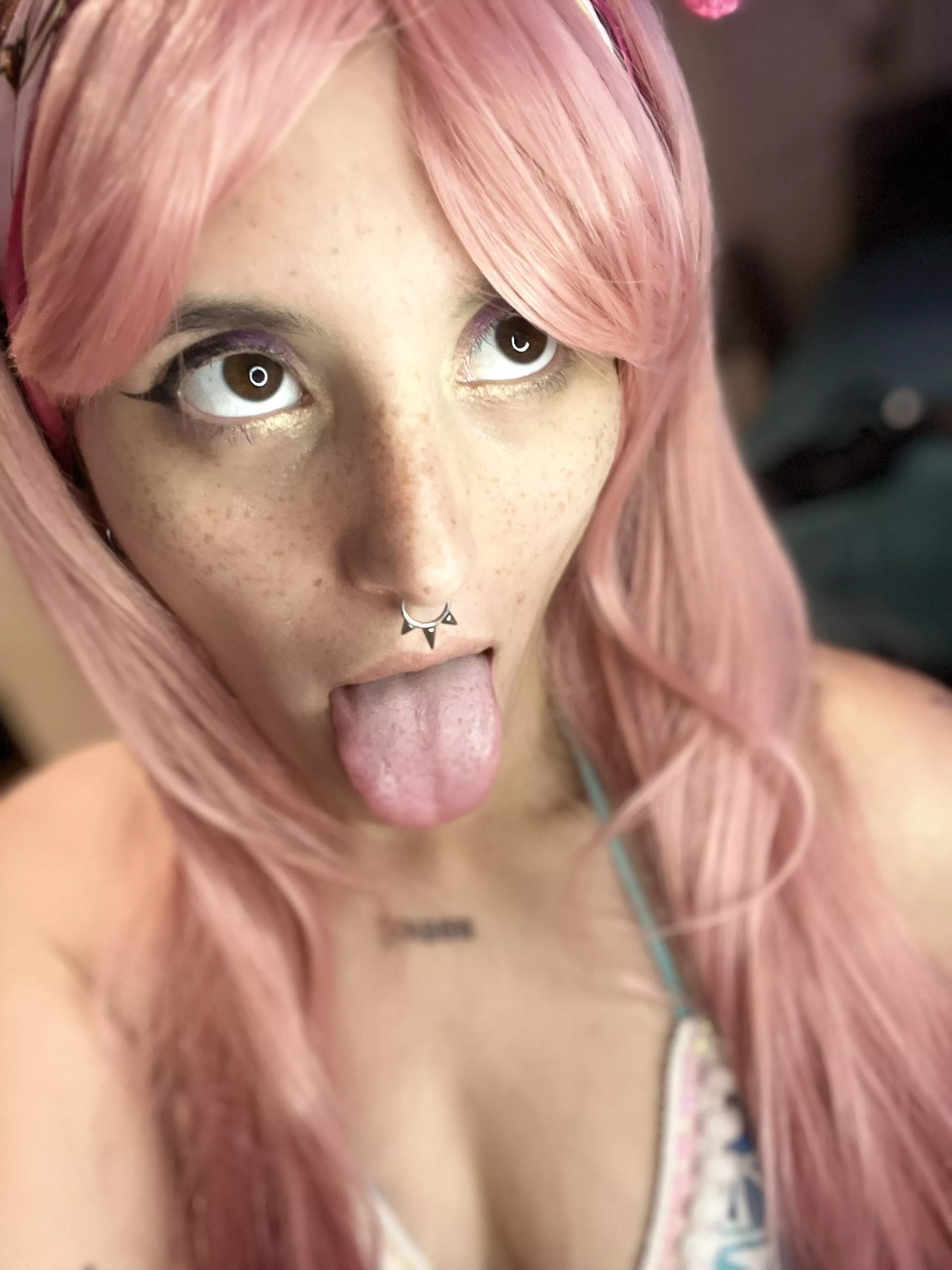 In search of a partner in crime for all-night adventures 😈 posted by LuminousOs