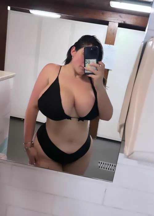 Italian beauty by TheBookOfBoobaFett