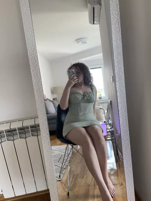 Mirror, mirror, tell me who is the most beautiful of all by UnpottedMallarme80