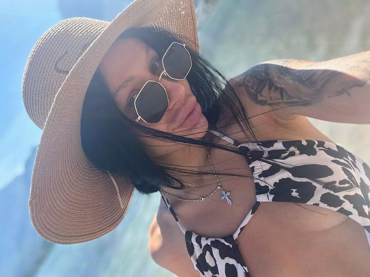 My naked body looks so sexy posted by Antique-Ad251