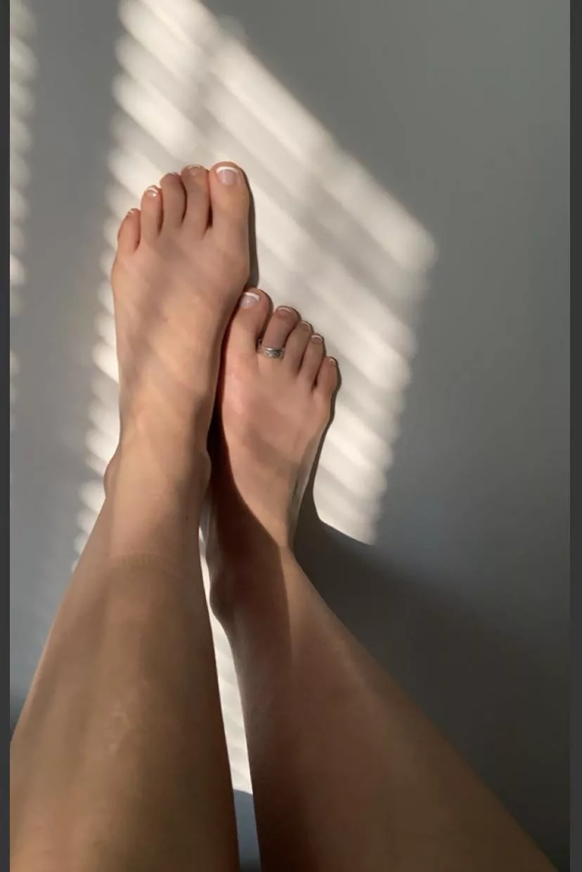 Polished and decorated 💅 posted by Neither_Baby_8434