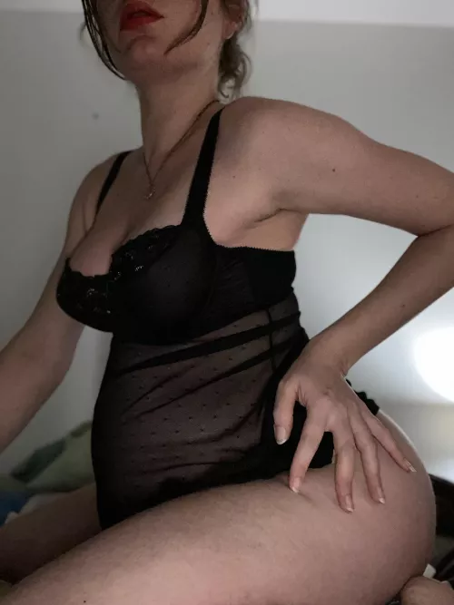 Pregnancy is just amazing 🖤 by frenchpregnantlady