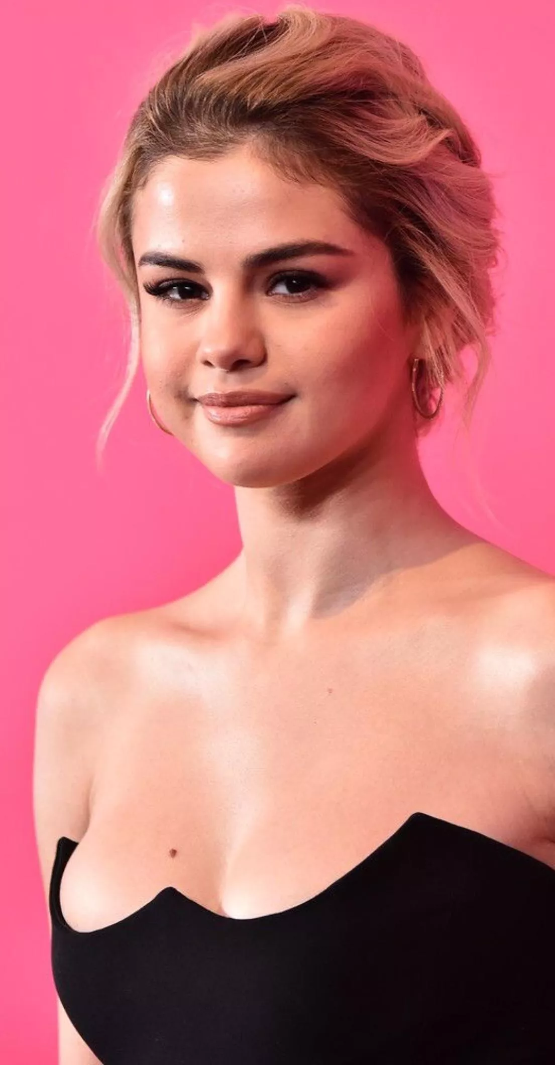 Selena Gomez posted by Silent_Principle2457