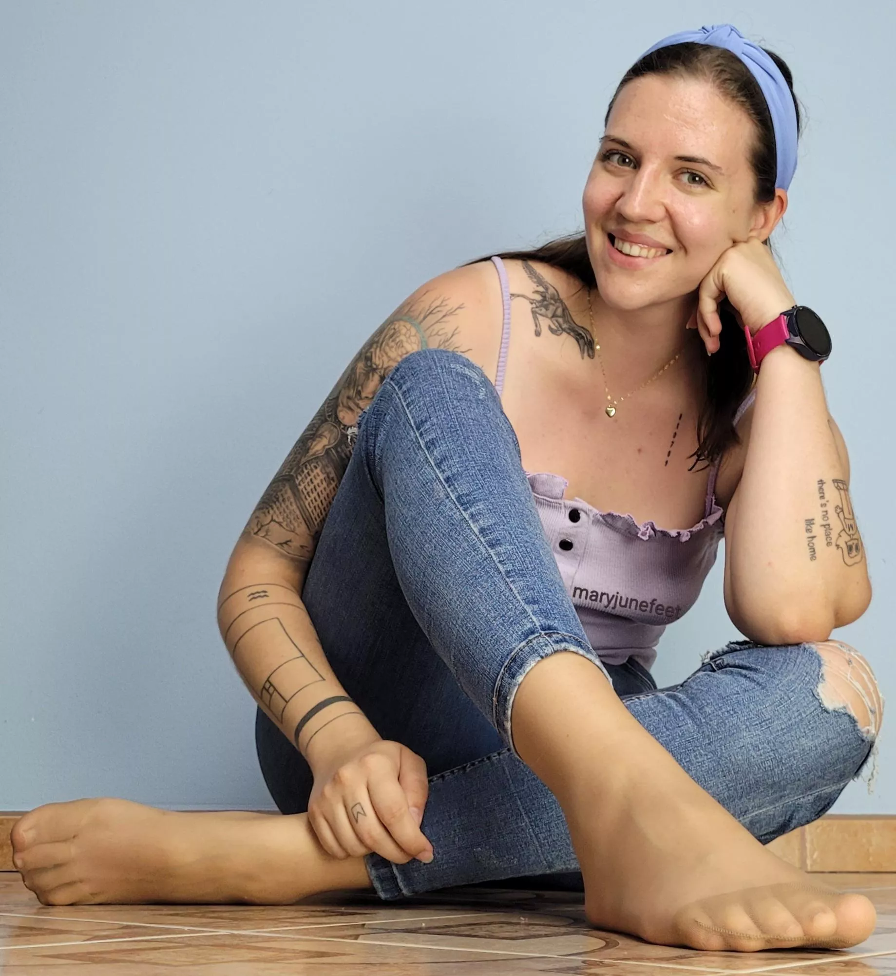 Suntan tights under tight jeans. posted by MaryJunefeet