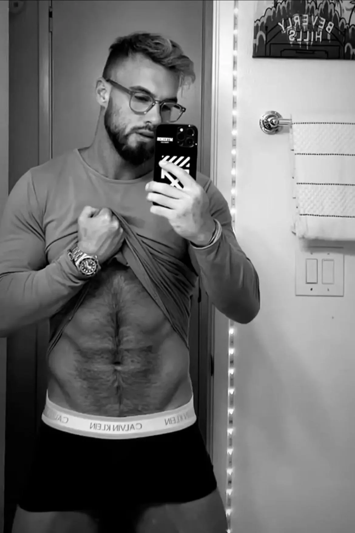 Trying to look good tonight, is it working 😇 posted by Cinematicgod