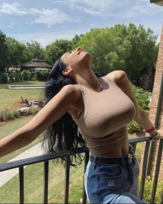 Busty in brown posted by anonymous123456_