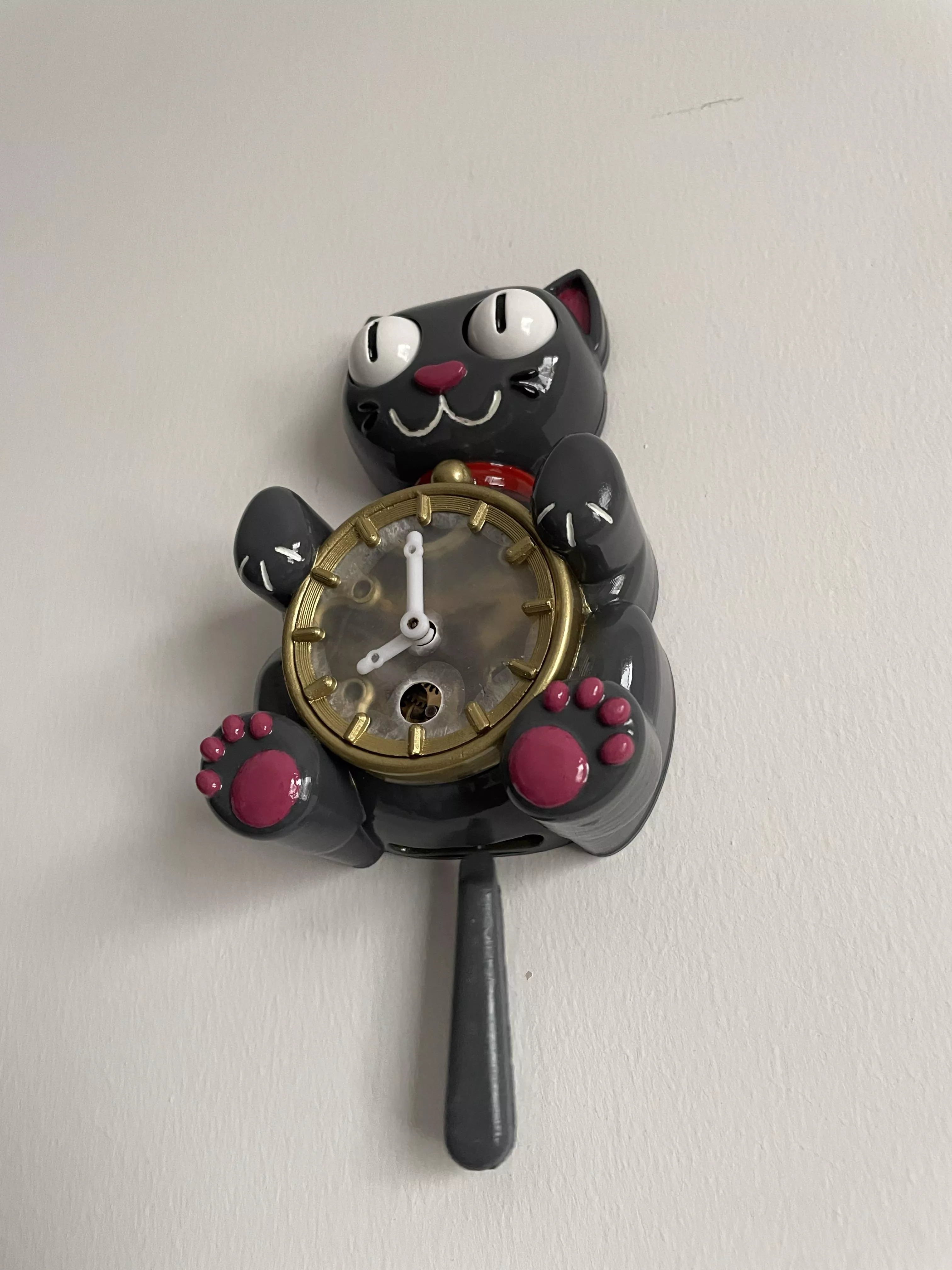 Couldn’t draw my new fursona, so I made him a clock! posted by Revena-