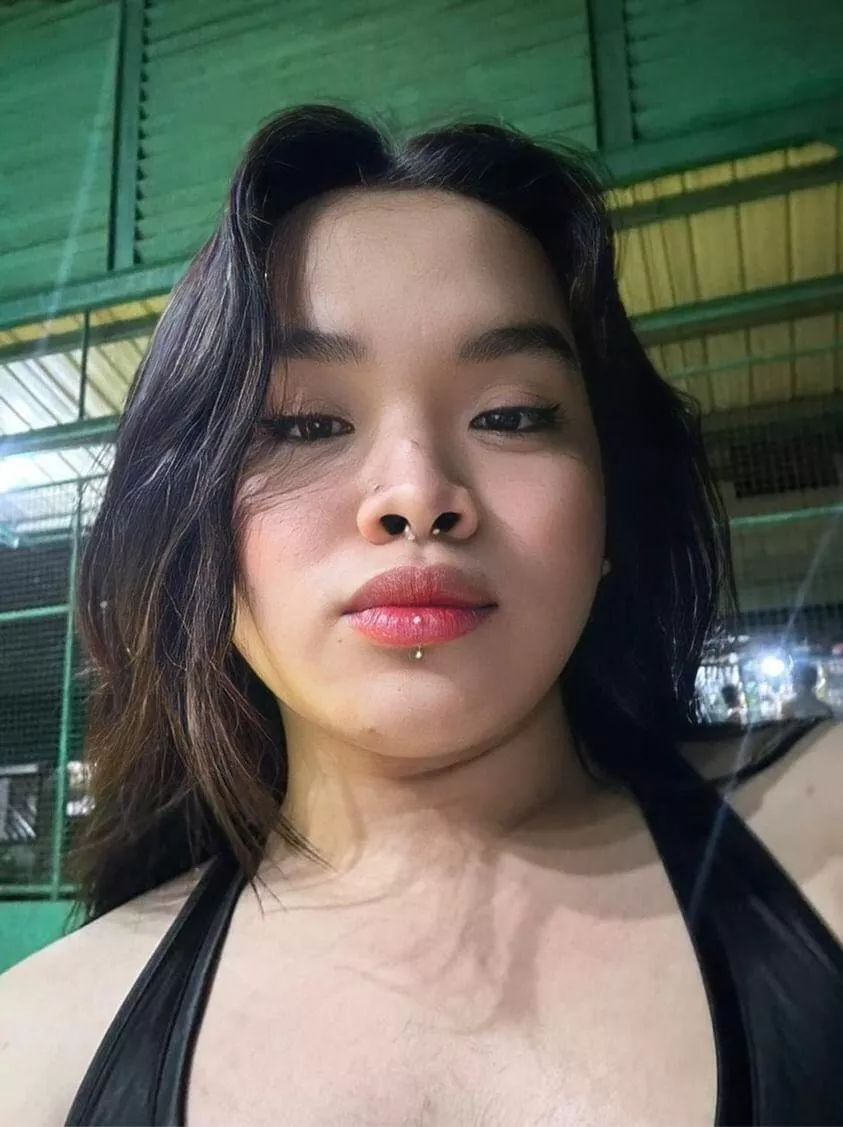 do you like femboys? 🥺 posted by larisapressman