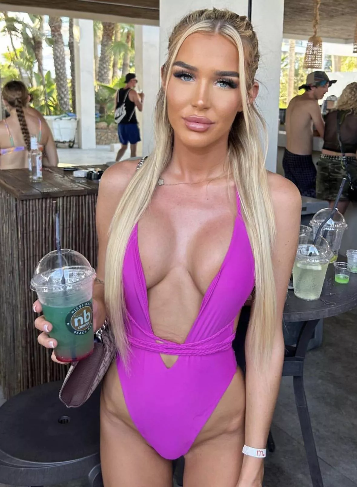 Emily posted by round_plastic2