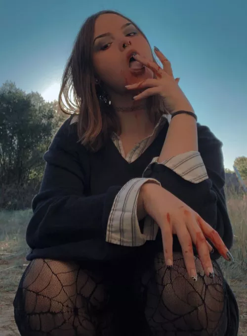 feasting on you might be fun 😈 by pastelharpie