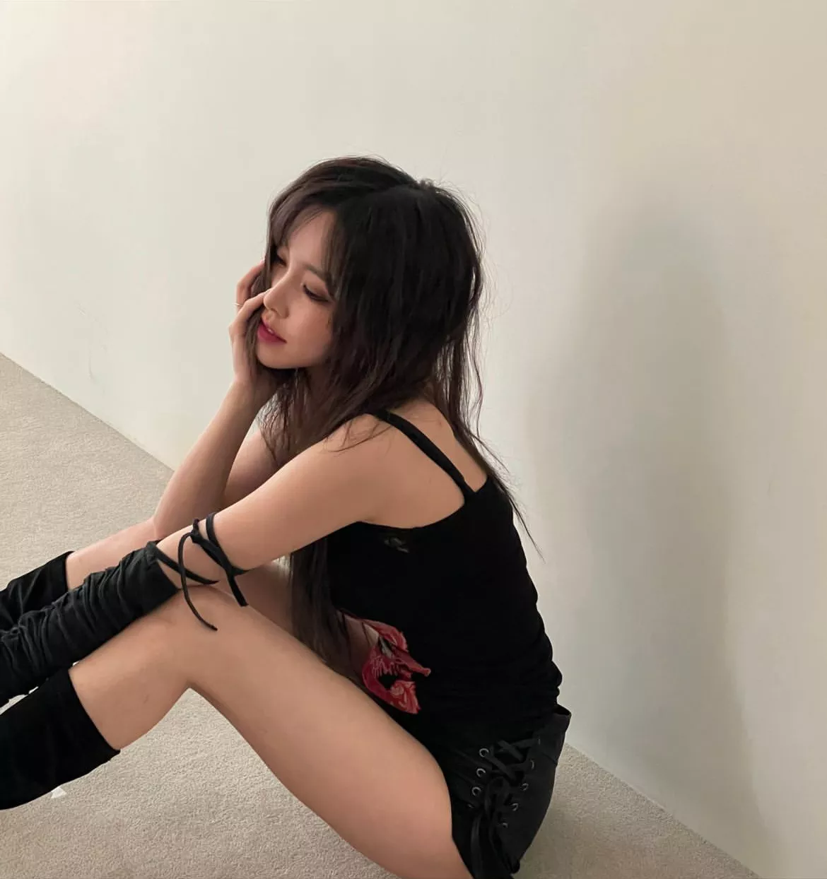 Gfriend - Yuju posted by blank_room