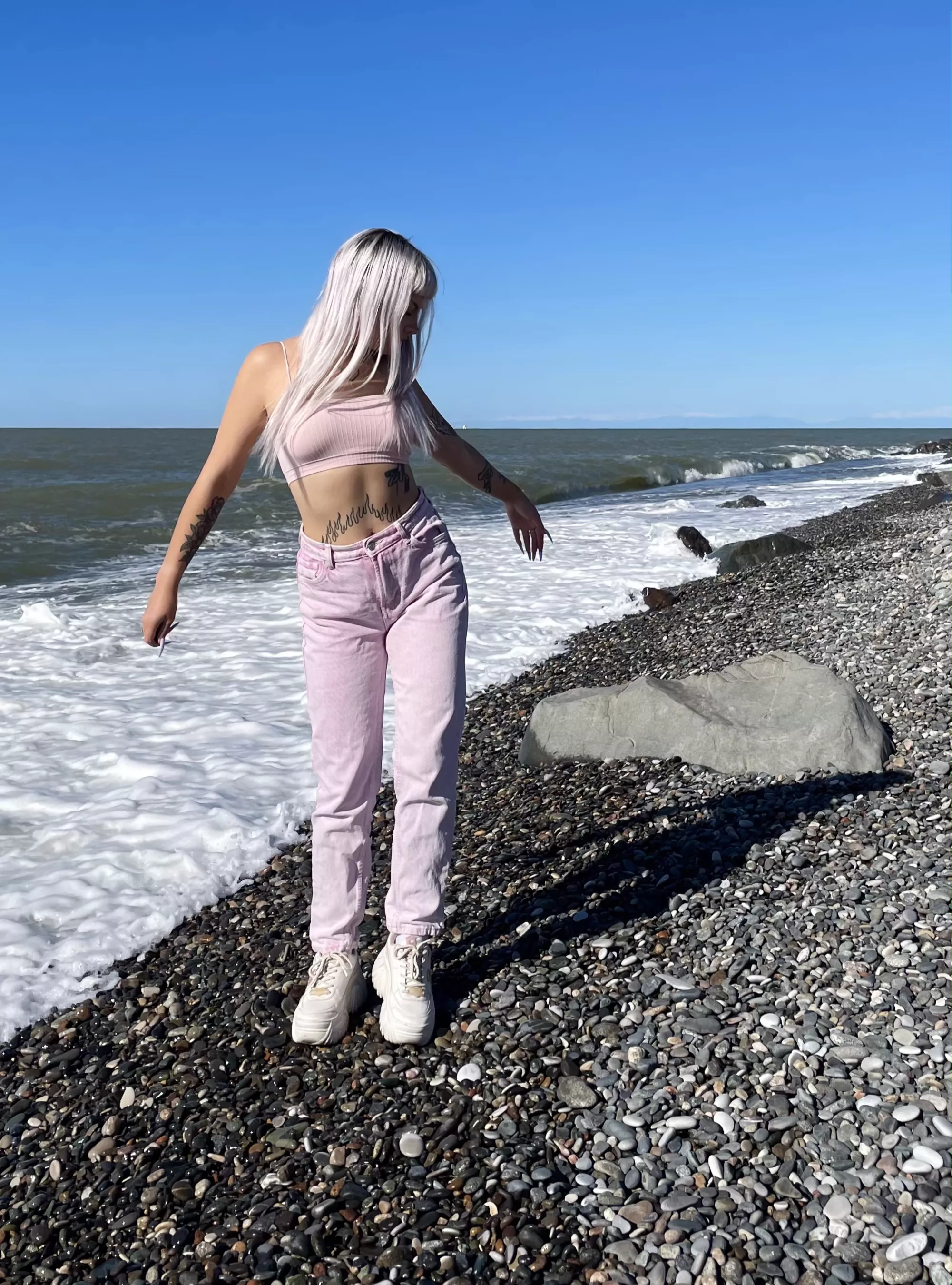 Gonna pee these pink jeans... posted by NinaFesse