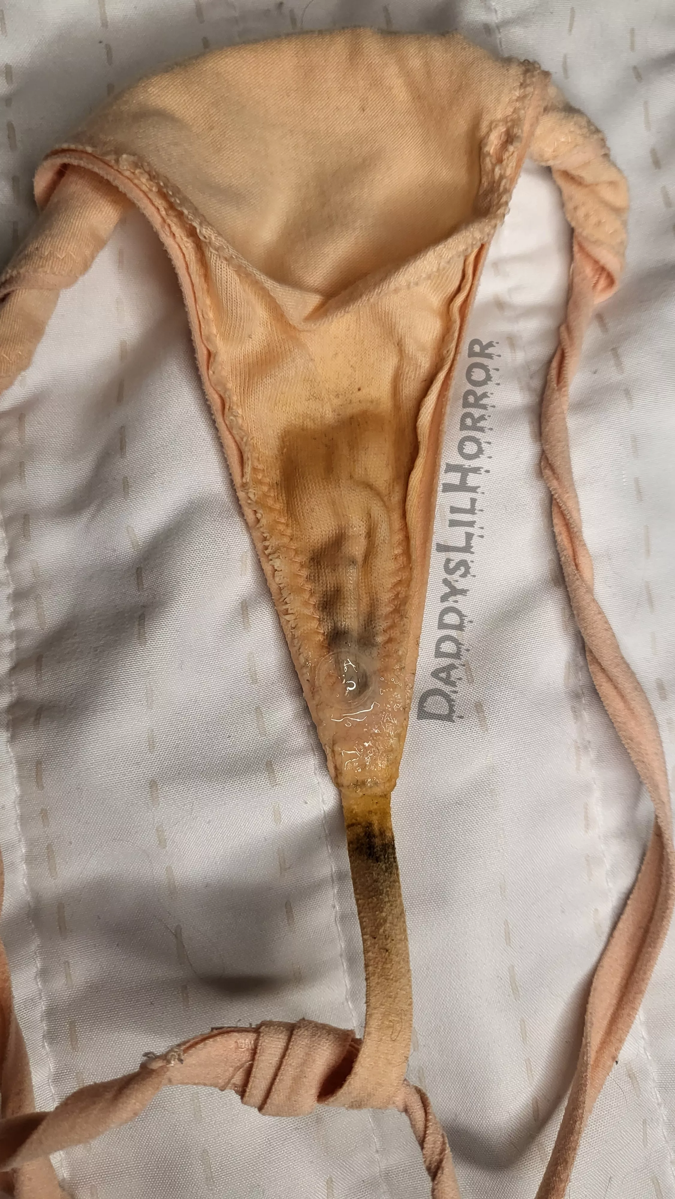 I Got So Wet The Color Of My Pants Bled On My Panties posted by DaddysLilHorror