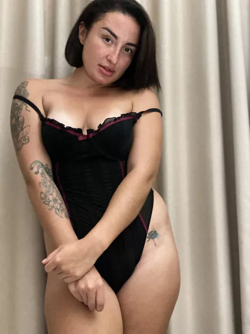 Juicy and ready to play, who's in? by sugarysimoom