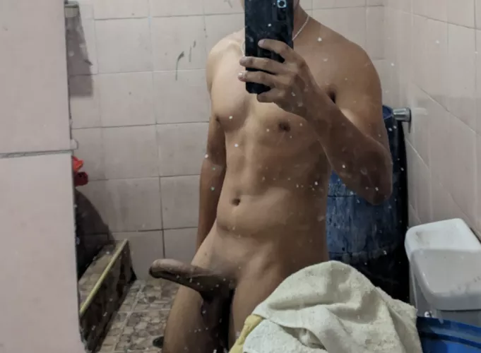 Just a guy who loves ts girls and femboys by Gilberto_Mata