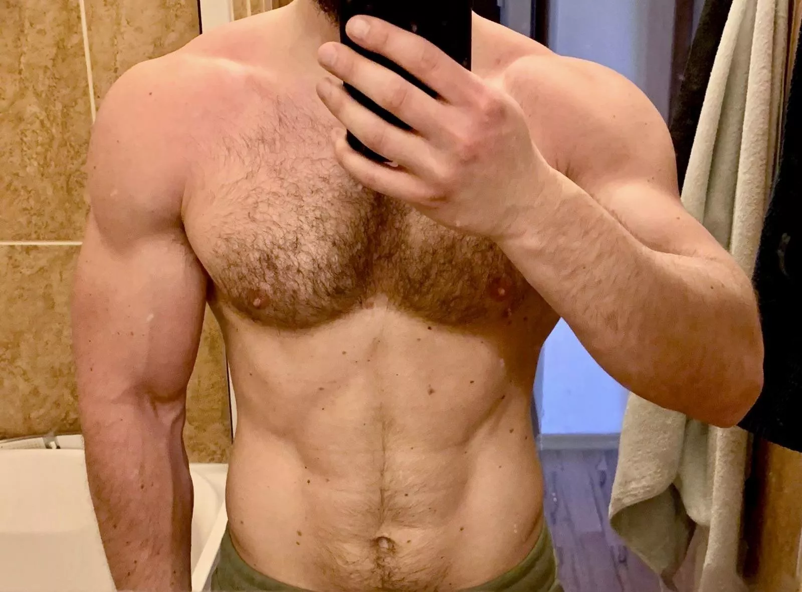 Love it when straight guys stare at me in the locker room posted by inc0mpl_te