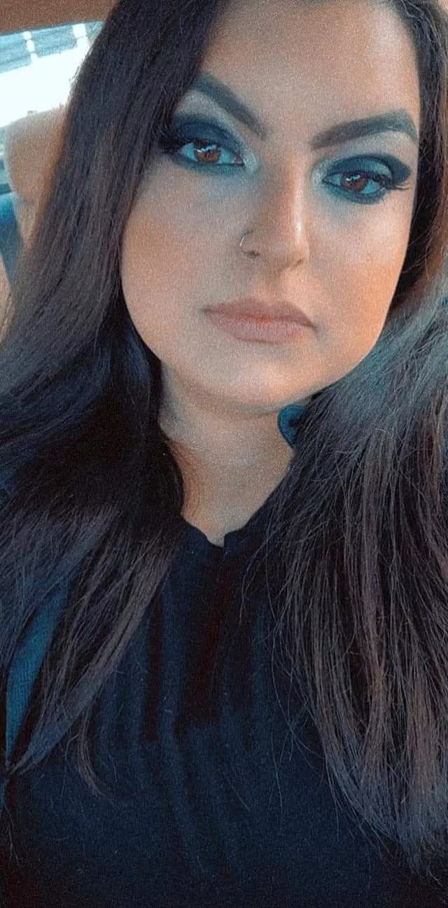 Love love love this picture of me 😏 posted by Impossible_Policy606