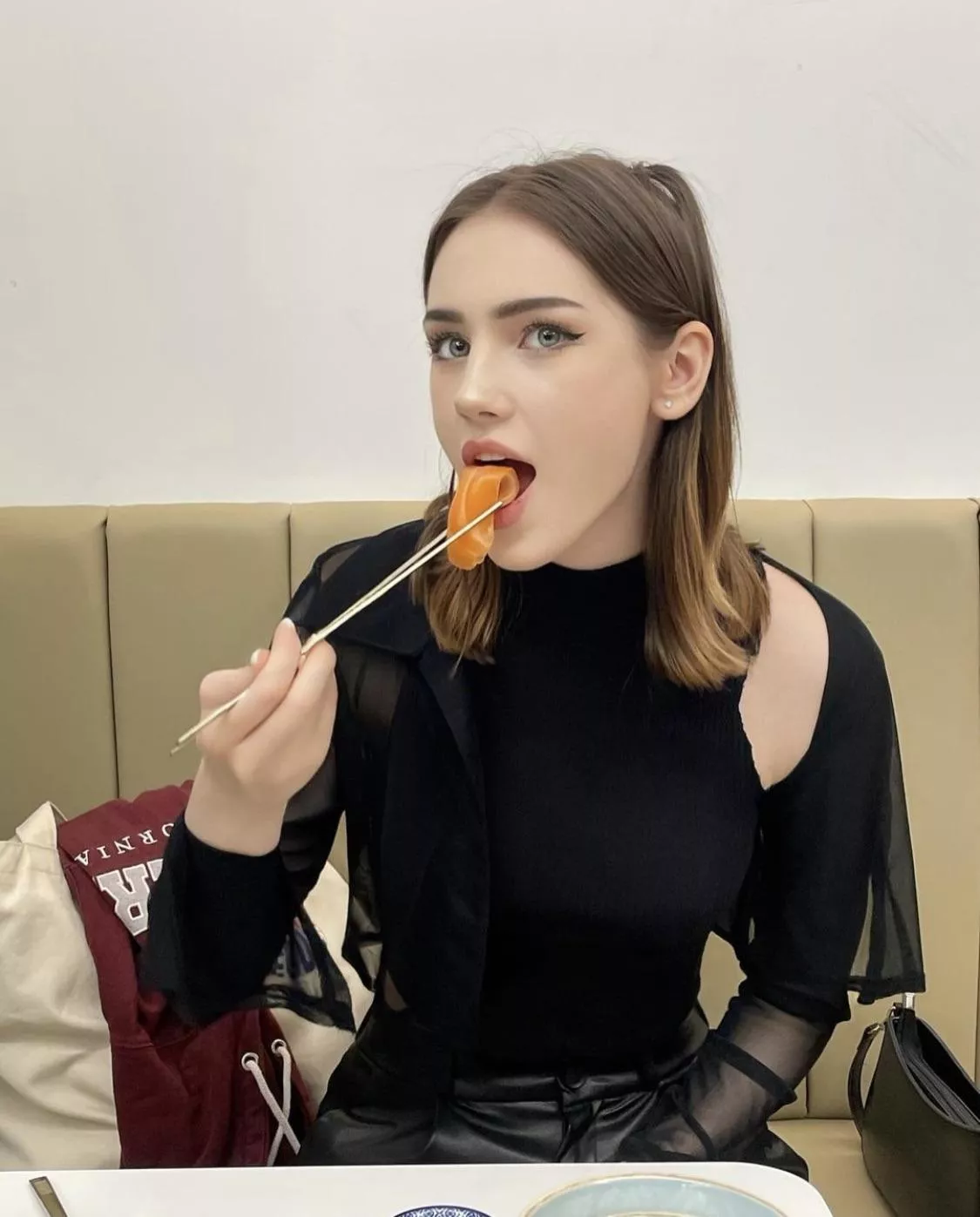 Mary Amber posted by BeerGoggles2022