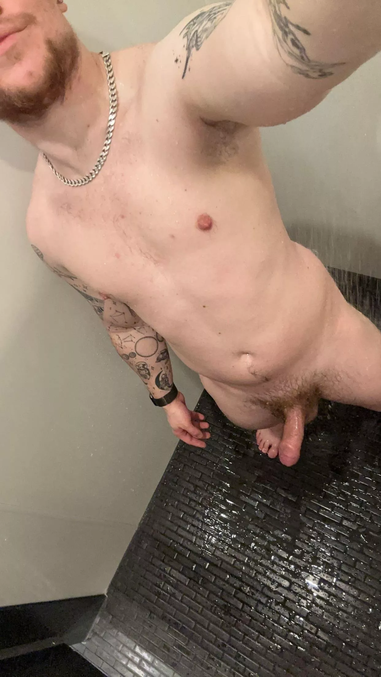 Meet me in the gyms showers 😜 posted by gayboy311