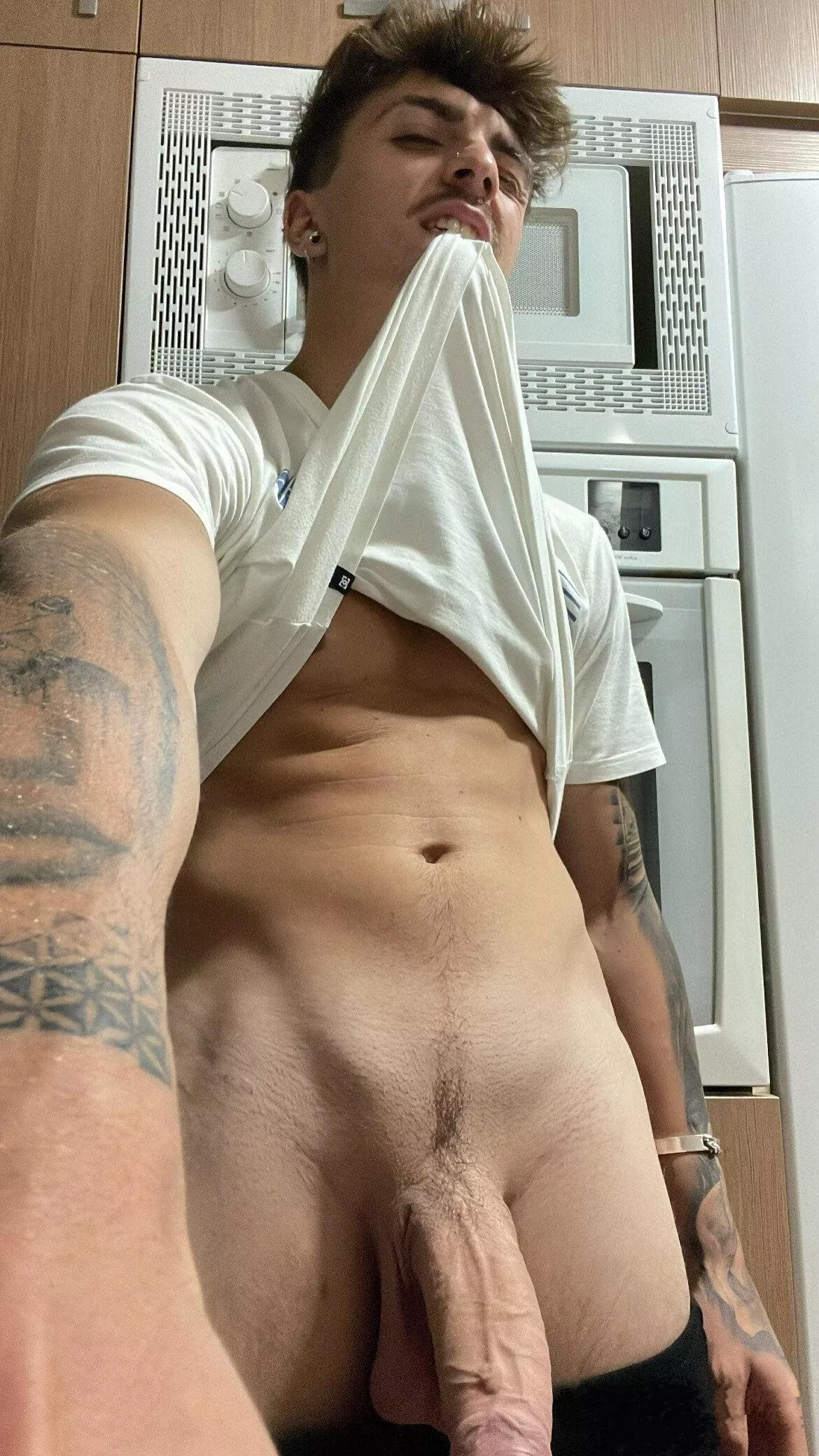 My dick is very veiny posted by jjboy0