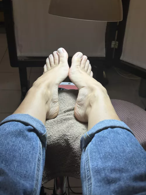 My natural toes by BarefootGoddessBri