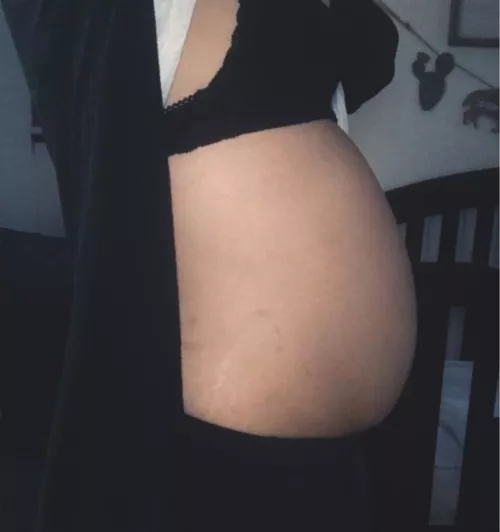 My pregnant belly ❤️❤️ by jjayjay442