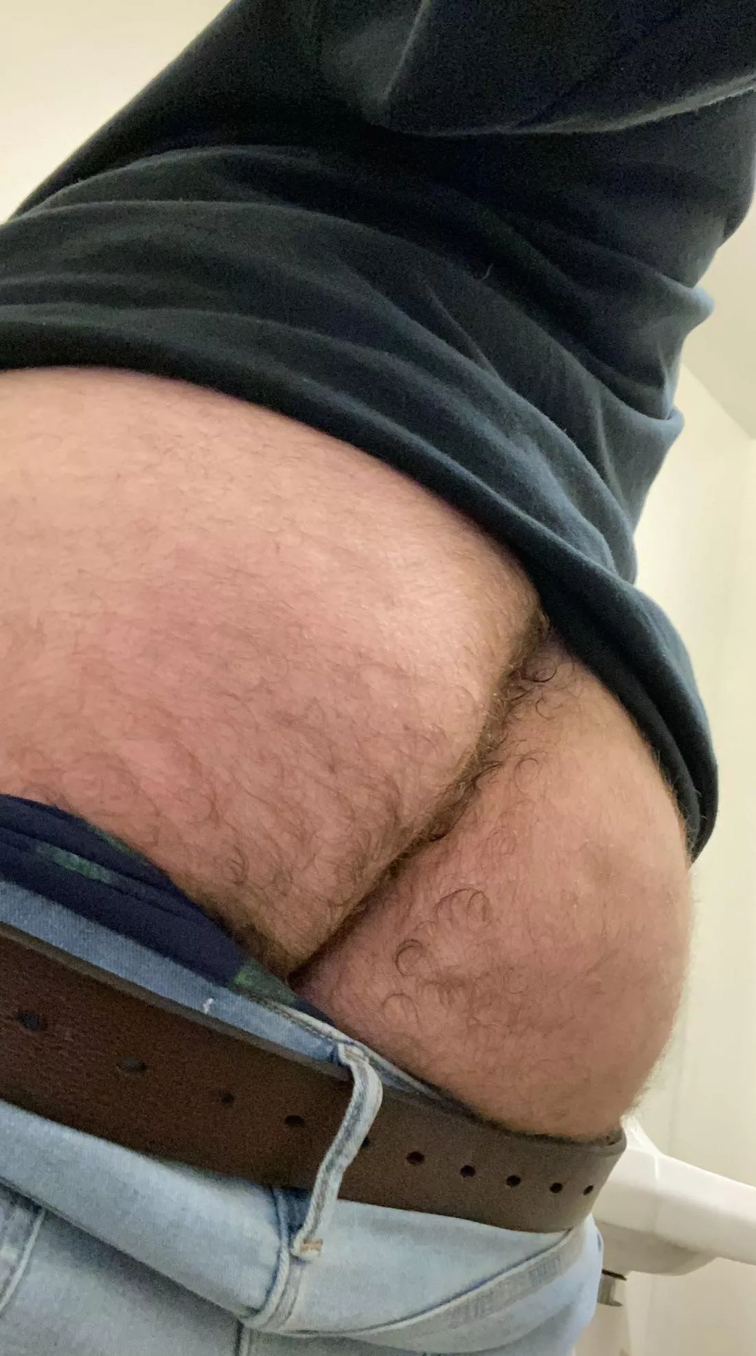 Need some cock while at work posted by hairybottomboy