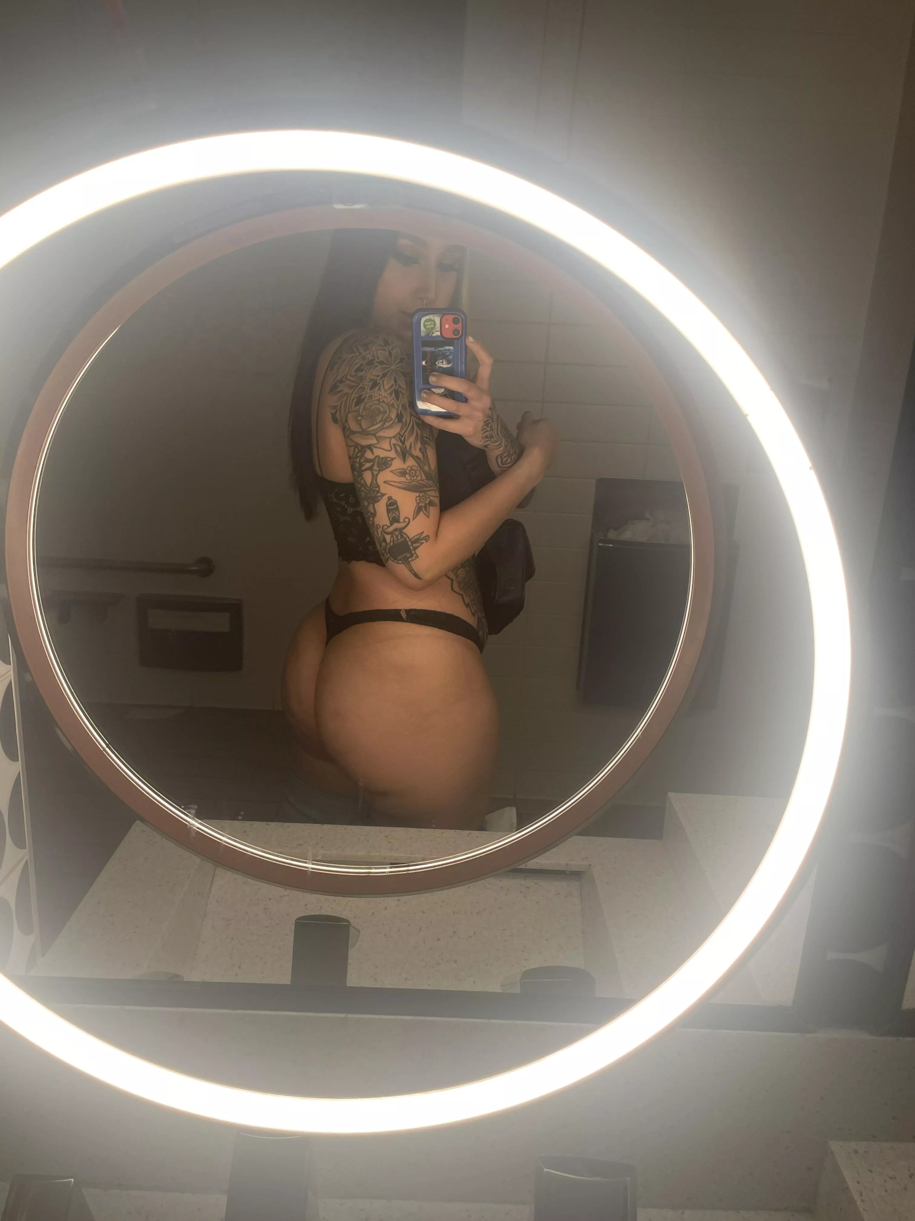 Showing off my body on reddit is my hobby now posted by JumyTeam