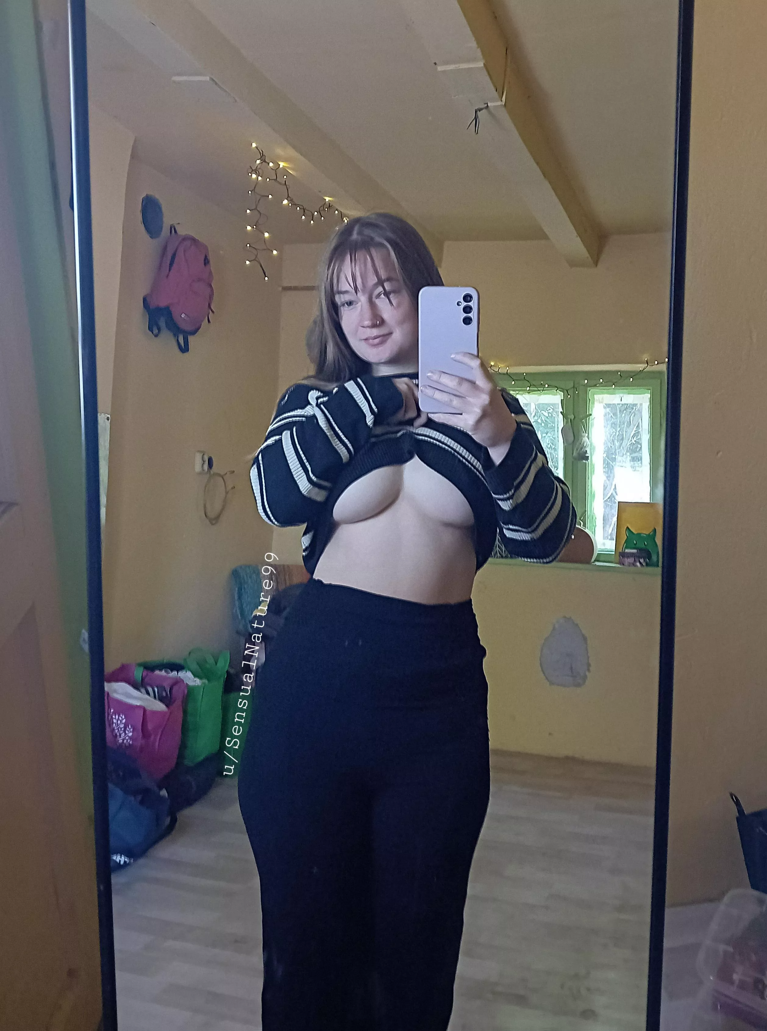 Such a cute outfit, the undeboob makes it even better posted by SensualNature99